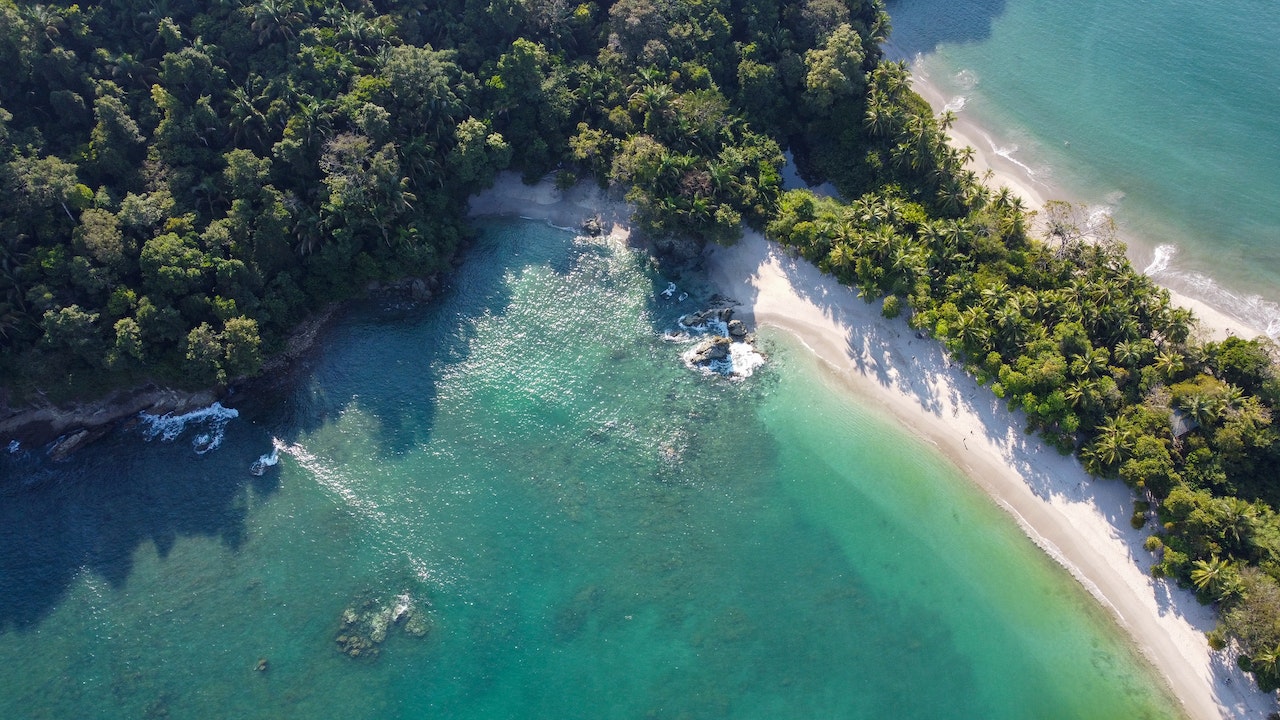 Manuel Antonio beach