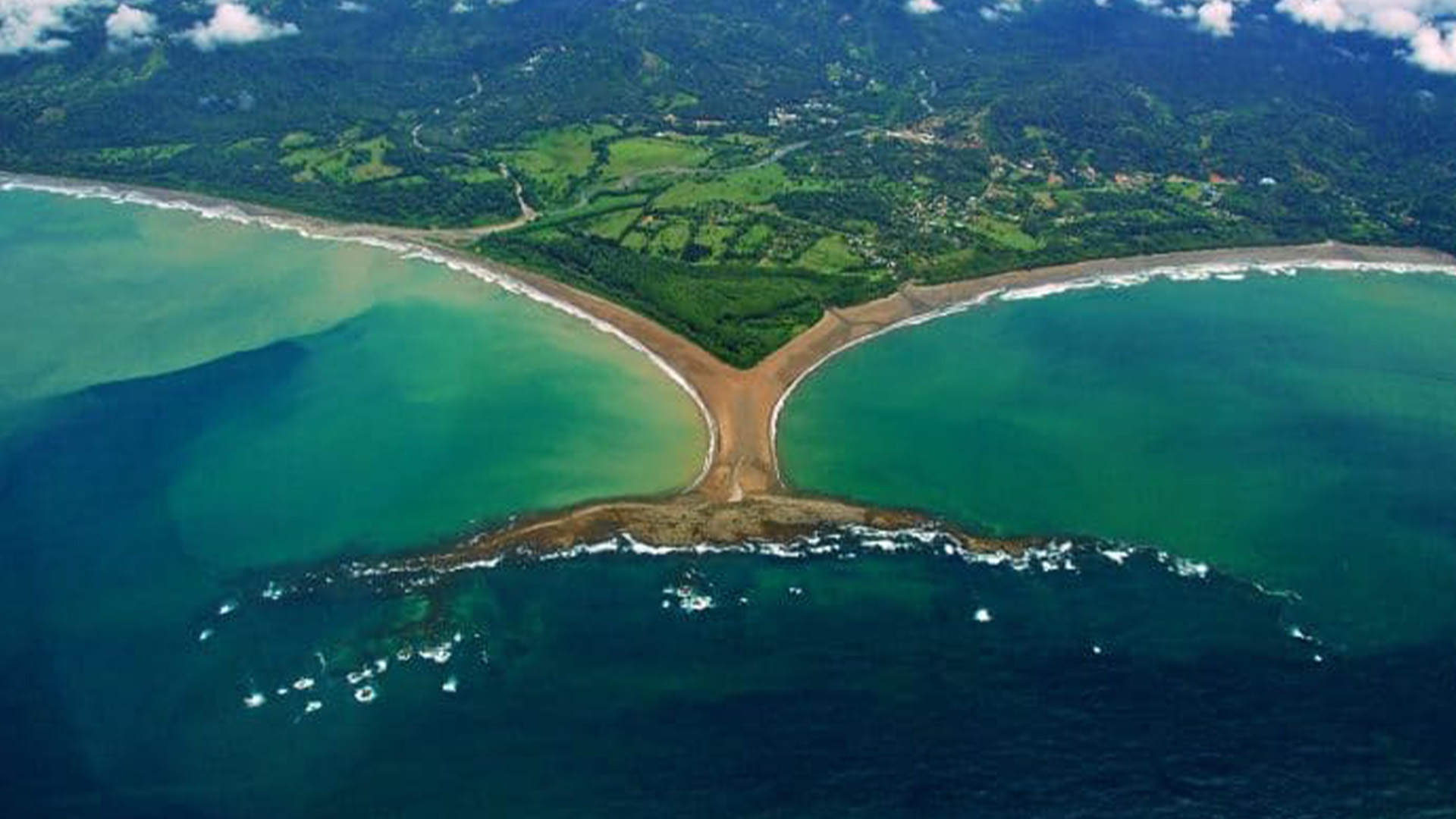 Manuel Antonio National Park beach
