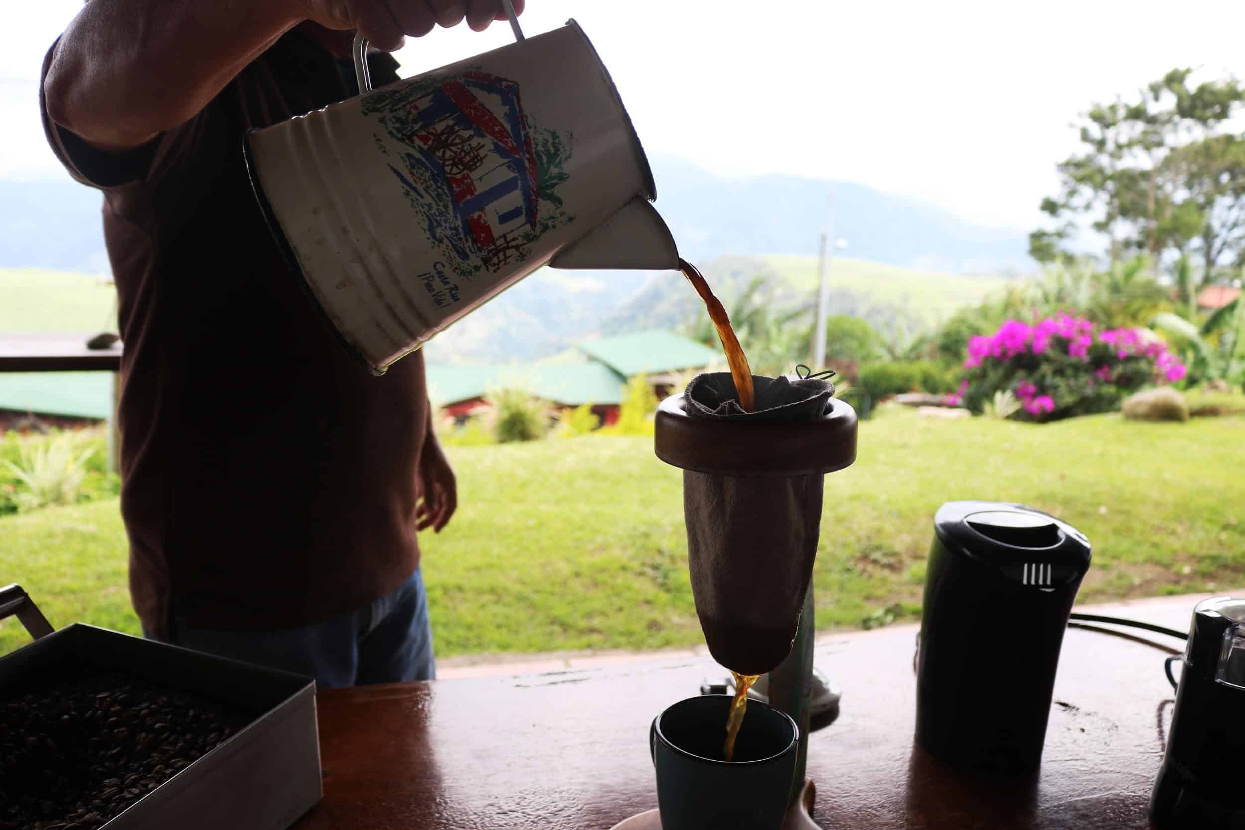 Featured image for “8 Costa Rica Coffee Culture Mistakes Every Tourist Should Avoid”